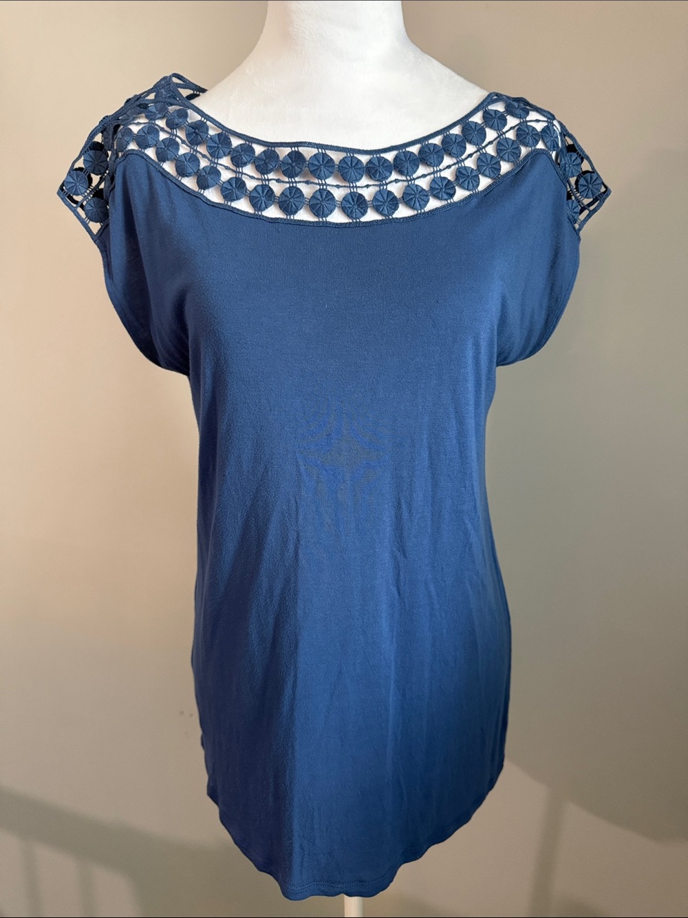 Loft Women's Navy Blue Crochet Trim Short Sleeve Tee Sz Medium